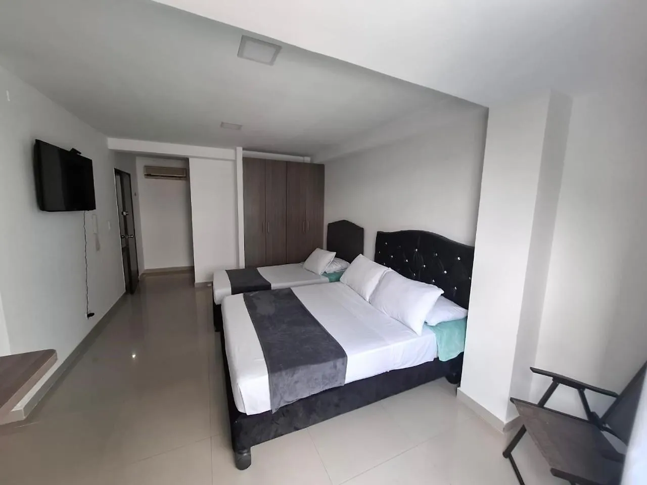 Hotel Jardin Plaza By Sgh Cali 3*,